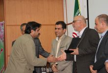 گزارش تصویری از مراسم تقدیر از کارمند نمونه در دانشگاه صنعتی شاهرود